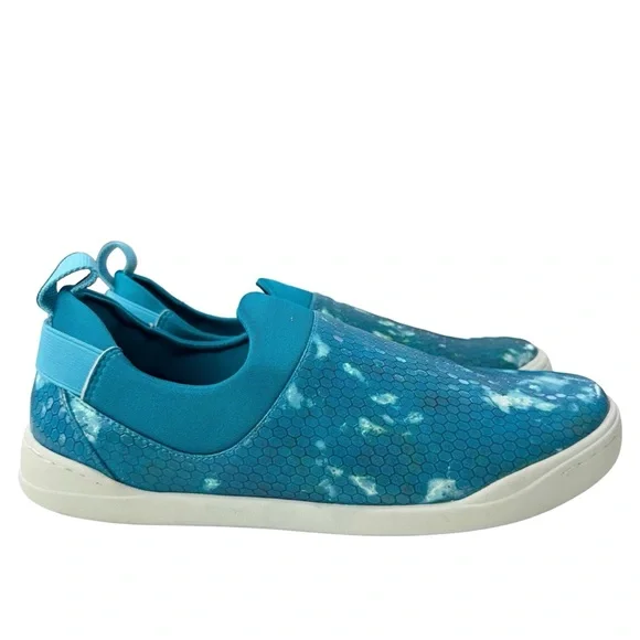 NWOT SoftWalk Maya Snakeskin Print Waterproof Slip-On Sneaker in Blue Waves 8.5 - Picture 3 of 16